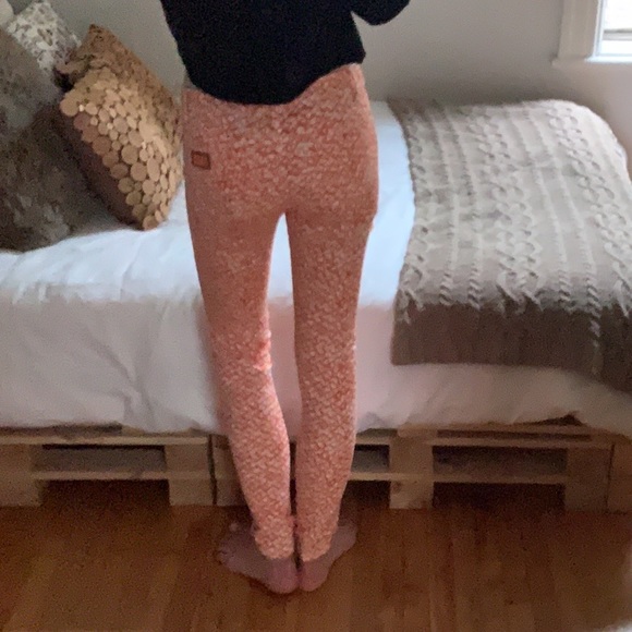 Orange and white pants - Picture 2 of 5